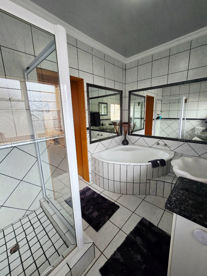 3 Bedroom Property for Sale in Wilkoppies North West